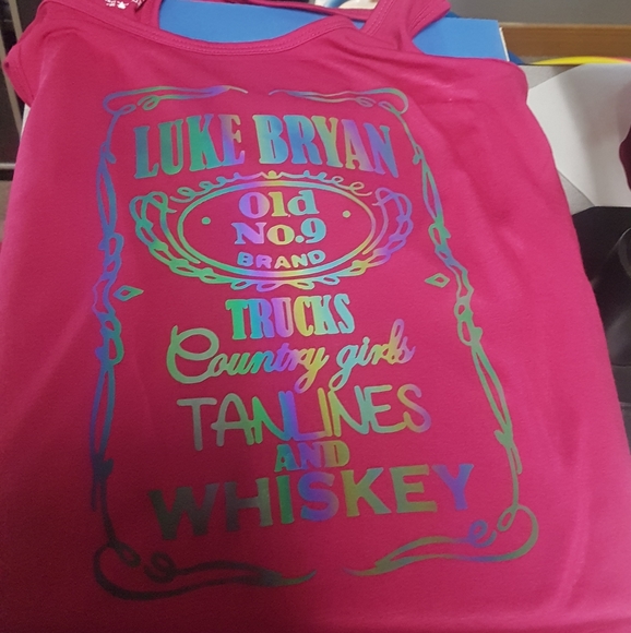 LUKE BRYAN and wiskey tank top - Picture 4 of 4